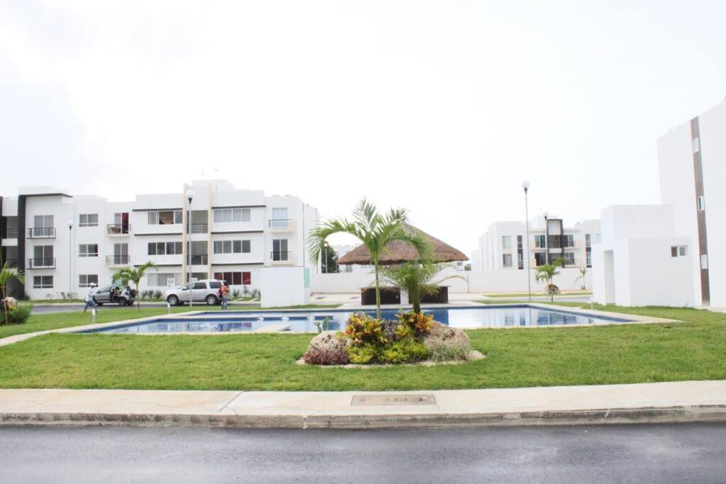 Depa De Playa C/Alberca Cerca De La 5A Avenida Apartment Playa del Carmen Exterior photo